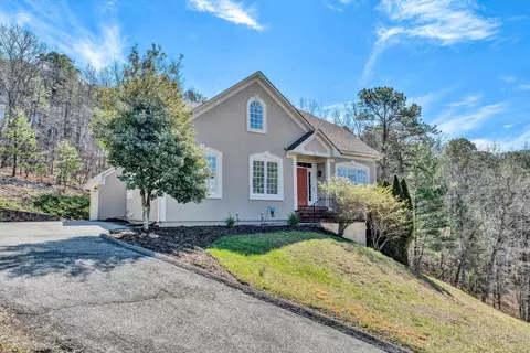 4059 Overlook Trail Dr, Roanoke, VA 24018