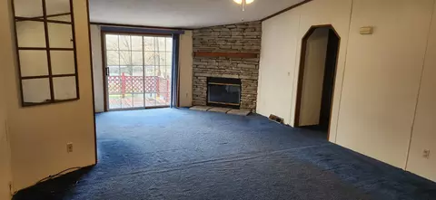 1013 E Dolly Ann Dr, Covington, VA 24426 photo 6