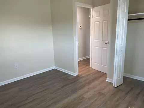 Bedroom - 1307 E Dolly Ann Dr, Covington, VA 24426 photo 6 of 6