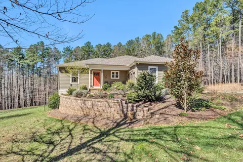 92 Shedd Ln, Hardy, VA 24101