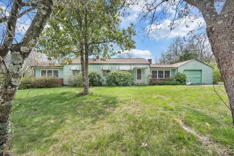 7056 Poindexter Ln, Roanoke, VA 24019
