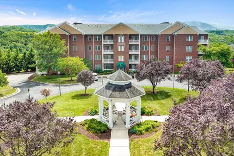 4438 Pheasant Ridge Rd SW #308, Roanoke, VA 24014