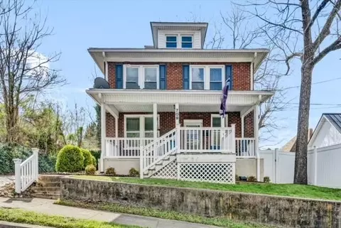 709 7th St SE, Roanoke, VA 24013