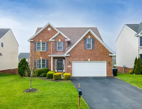 2550 Russlen Dr, Salem, VA 24153