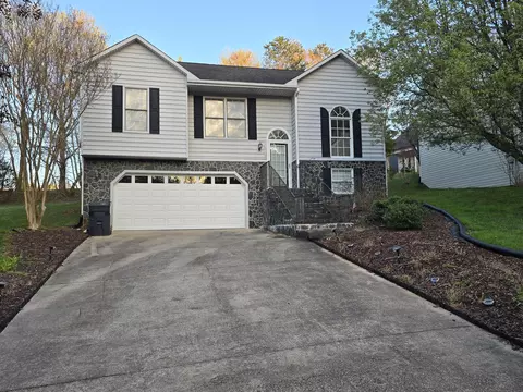 1189 Crest Ridge Dr, Bedford, VA 24523
