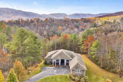 7470 Mt Chestnut Rd SW, Roanoke, VA 24018