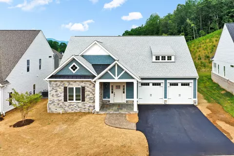 1030 Wilton Park Dr SW, Roanoke, VA 24014