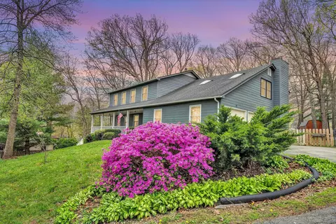 1112 Cape Ann Ct, Salem, VA 24153