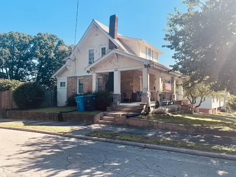 1702 Clinton Ave SE, Roanoke, VA 24013