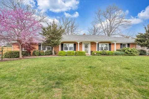 4537 Rosecrest Rd, Roanoke, VA 24018