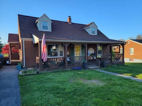 437 Bonhill Dr NW, Roanoke, VA 24012