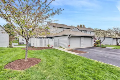 2424 Post Oak Rd, Salem, VA 24153