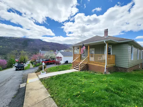 Exterior - 313 Third Street St, Clifton Forge, VA 24422 photo 3 of 11
