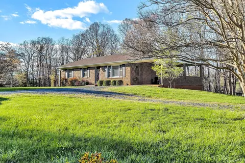 4967 Scruggs Rd, Moneta, VA 24121