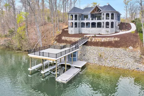 308 Mountain Vista Dr, Penhook, VA 24137