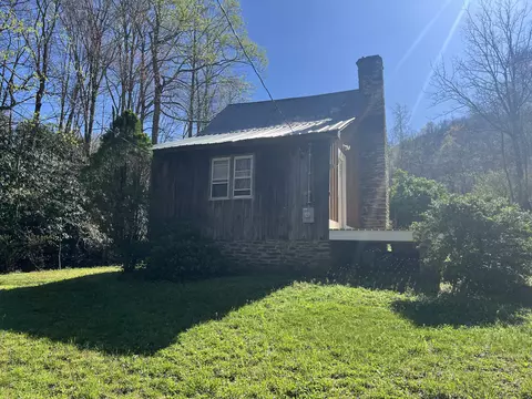 985 Hurds Branch Rd, Ferrum, VA 24088 photo 2