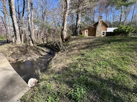 985 Hurds Branch Rd, Ferrum, VA 24088 photo 5