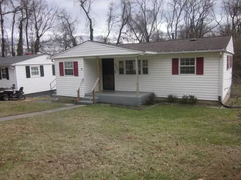 4604 Edgelawn Ave NW, Roanoke, VA 24017