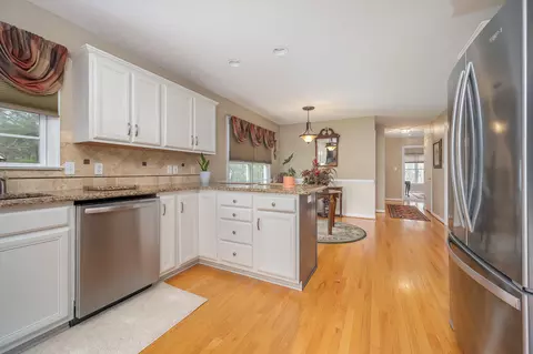 Kitchen - 286 Horizon Dr, Forest, VA 24551 photo 4 of 4