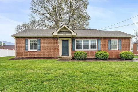 1339 Forest Lawn Dr, Salem, VA 24153