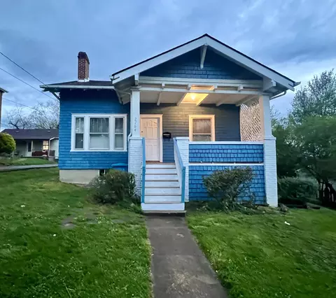 2764 Massachusetts Ave NW, Roanoke, VA 24017