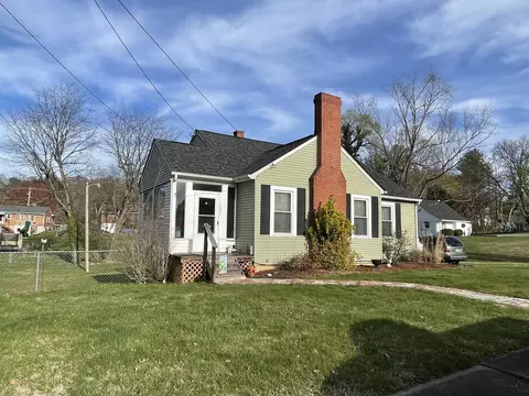 3342 Brandywine Ave, Roanoke, VA 24018