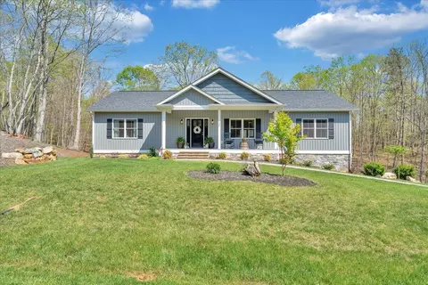1106 Jewel Trl, Moneta, VA 24121