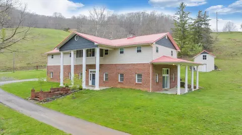 7415 Clear Fork Creek Rd, Bastian, VA 24314