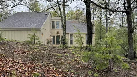 5965 Lakemont Dr, Roanoke, VA 24018