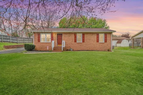 4474 Ohio St NE, Roanoke, VA 24019