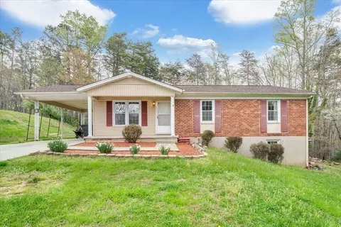 49 Little John Ct, Bassett, VA 24055