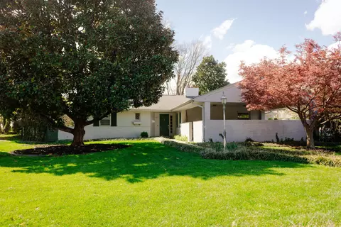 647 Fernwood Dr, Salem, VA 24153