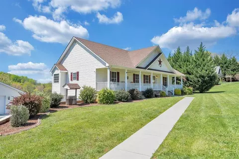 Exterior - 2947 Sandy Level Rd, Goodview, VA 24095 photo 14 of 27