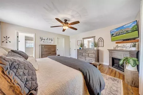Bedroom - 2947 Sandy Level Rd, Goodview, VA 24095 photo 3 of 5