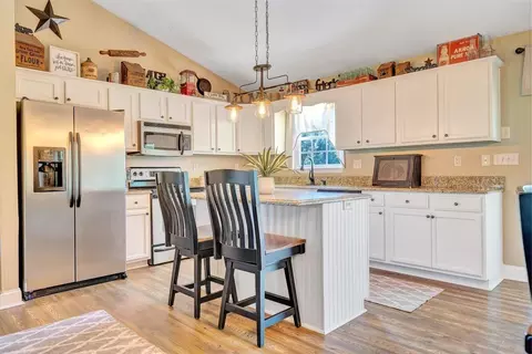 Kitchen - 2947 Sandy Level Rd, Goodview, VA 24095 photo 5 of 6