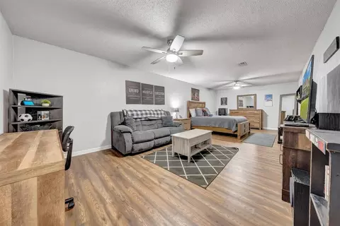 Living - 2947 Sandy Level Rd, Goodview, VA 24095 photo 5 of 7