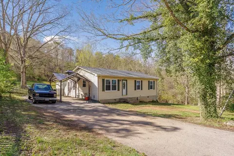 1832 Wildwood Rd, Salem, VA 24153
