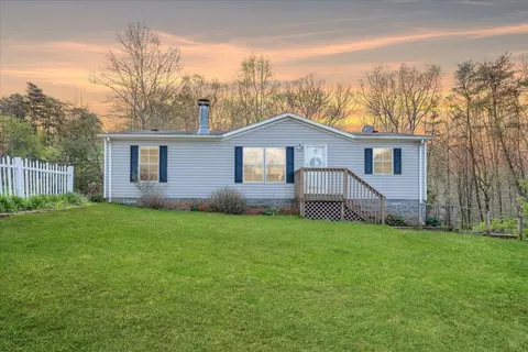 25 Tolley Rd, Hardy, VA 24101