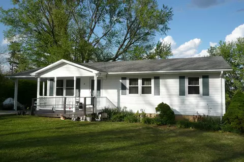 33 Green Acres Ln, New Castle, VA 24127