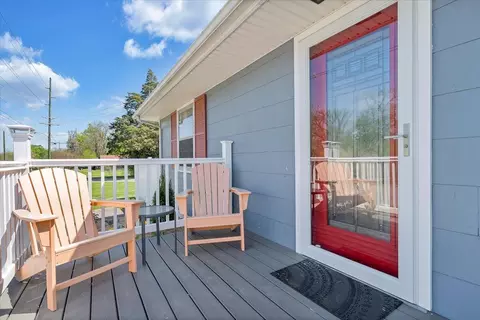 Exterior - 412 E Riverside Dr, Salem, VA 24153 photo 9 of 16