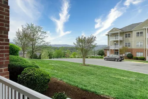 4434 Pheasant Ridge Rd SW #106, Roanoke, VA 24014