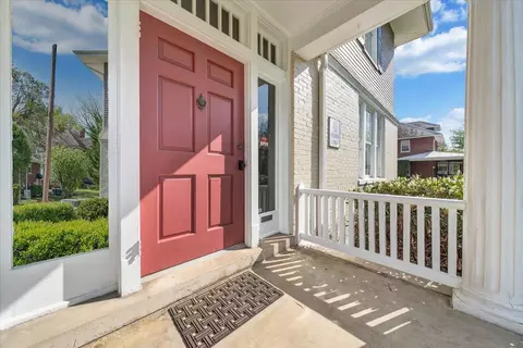 Exterior - 1360 Maple Ave SW, Roanoke, VA 24016 photo 2 of 7