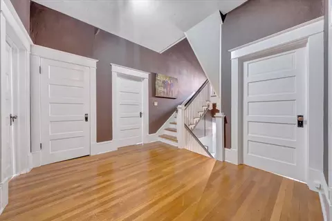 Entry Way - 1360 Maple Ave SW, Roanoke, VA 24016 photo 4 of 4