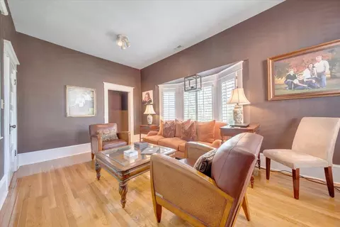 Living - 1360 Maple Ave SW, Roanoke, VA 24016 photo 5 of 6