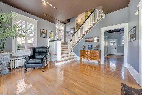 Living - 1360 Maple Ave SW, Roanoke, VA 24016 photo 1 of 6