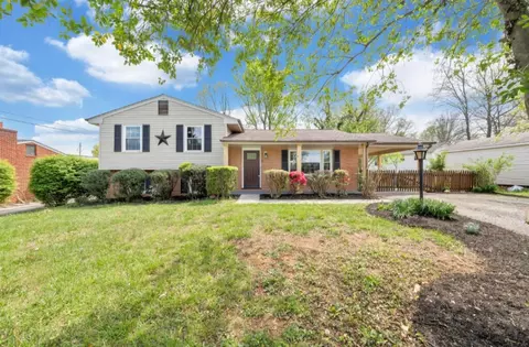 721 Plantation Cir, Roanoke, VA 24019