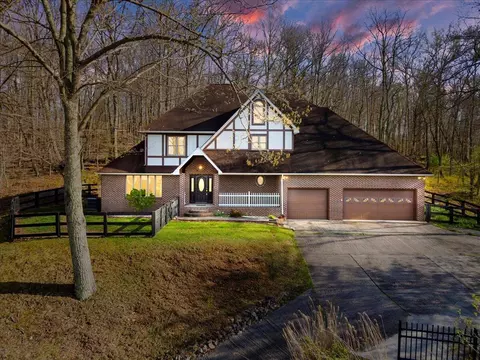 921 Clifford St, Pearisburg, VA 24134