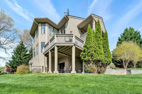 120 Fawn Haven Ln, Huddleston, VA 24104