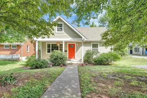Exterior - 211 Murrell Rd NE, Roanoke, VA 24012 photo 7 of 11