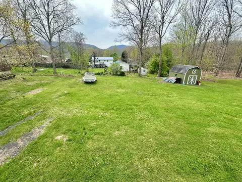 Exterior - 1301 Cherokee Pl, Covington, VA 24426 photo 11 of 11